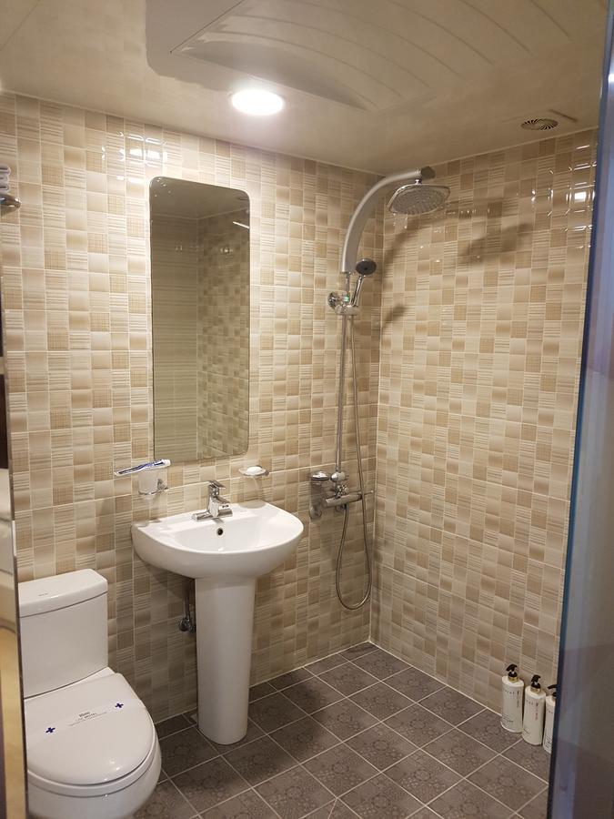 Line Motel Тегу Екстер'єр фото
